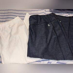 2 Pairs of Half Length Leggings Size 18/20